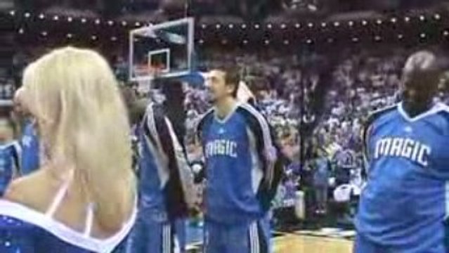 Autistic girl (7 years old) sings national anthem @ NBA's Ma