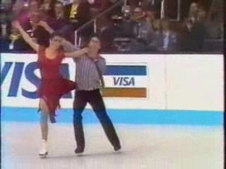 CLIP PATINAGE DUCHESNAY  -MISSING 2