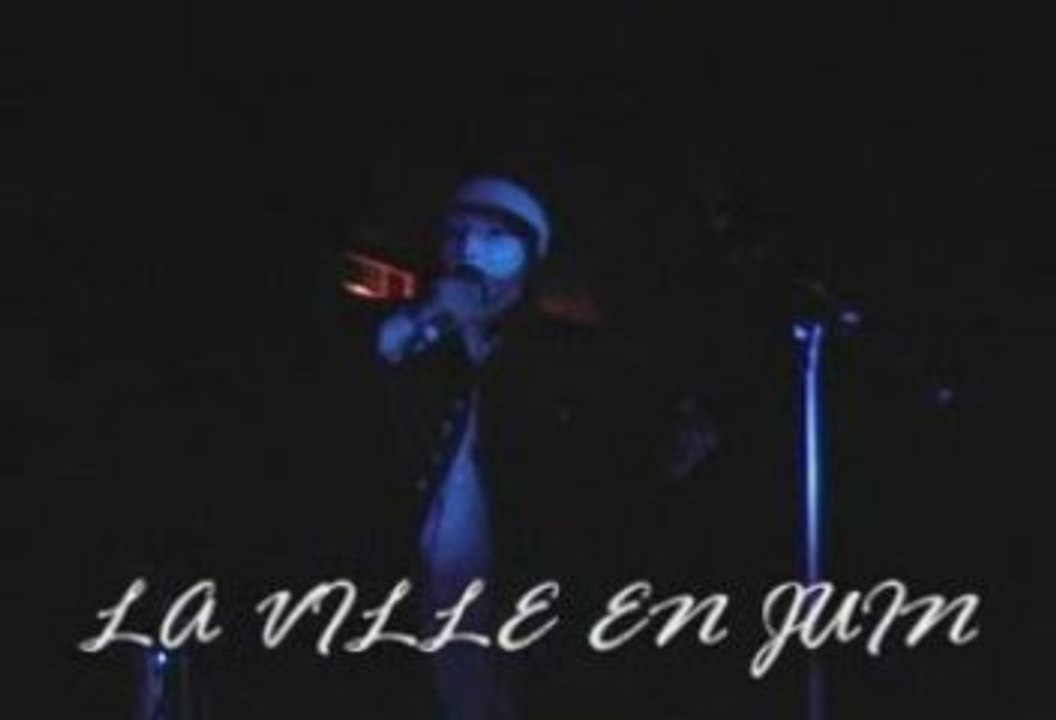 Klub des loosers @ Batofar (18.11.04) La ville en juin