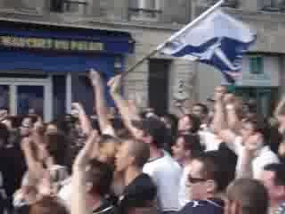 Bordeaux monaco 2009 defilé. Ceux qui ne sautent pas....