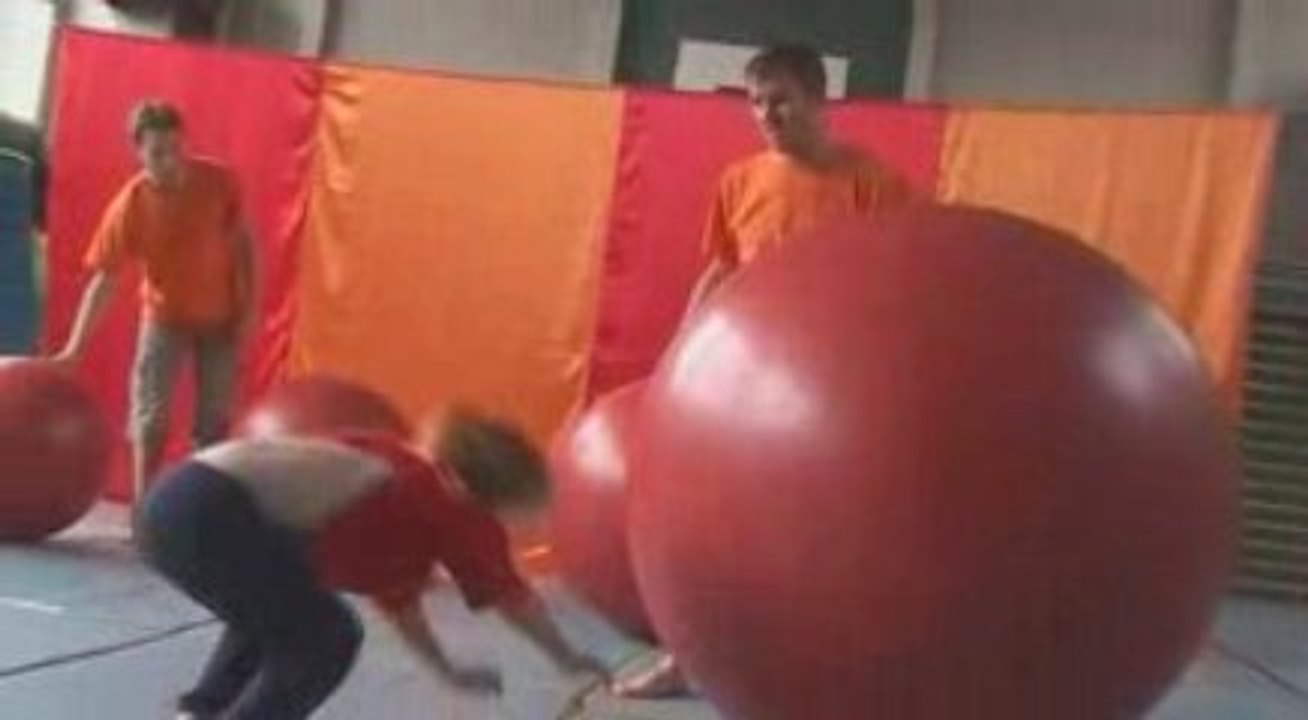 Romain et les balles