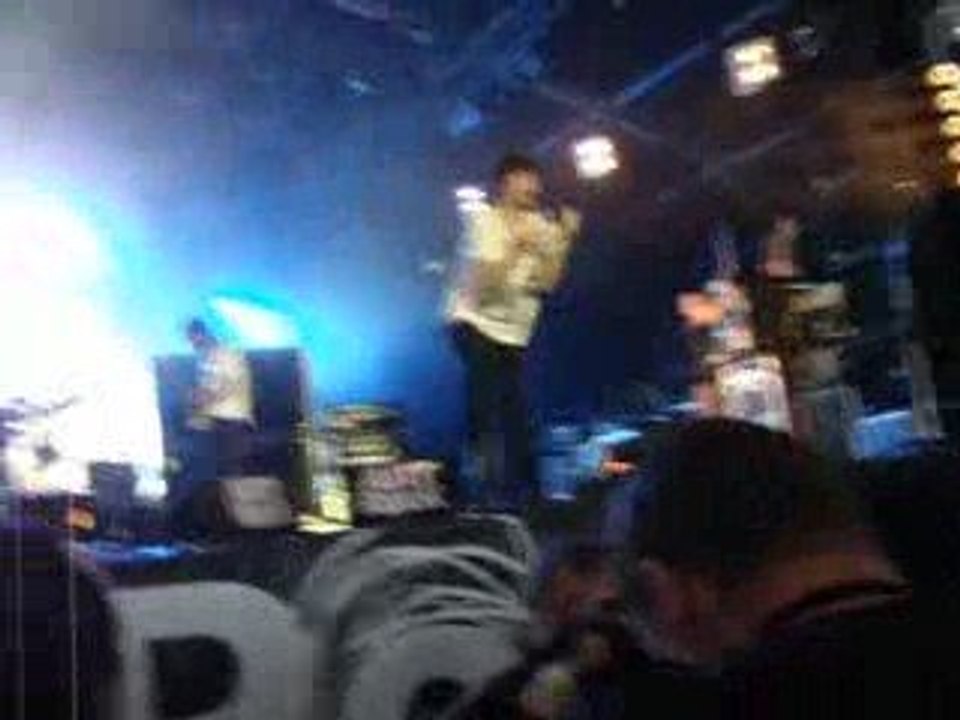 ' Always where I need to be ' The kooks ART ROCK 2009