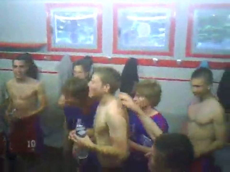 La joie des joueurs dans les vestiaires après USM 2-1 FCNA