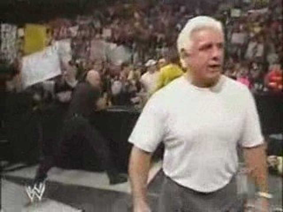 Raw 21.10.2002 p. 1