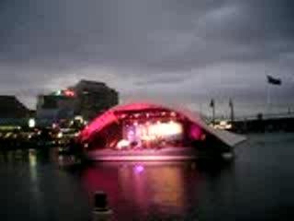 the strokes et la baie