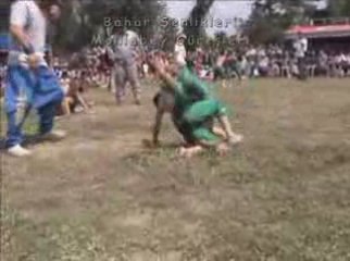 Bahar Şenliği Mollabey güreşleri
