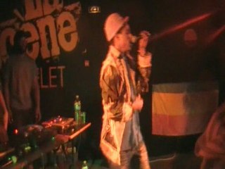 Matthew Mc anuff la scêne michelet