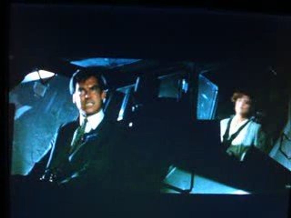 Goldeneye 007 extrait James Bond et Natalya hélicoptère