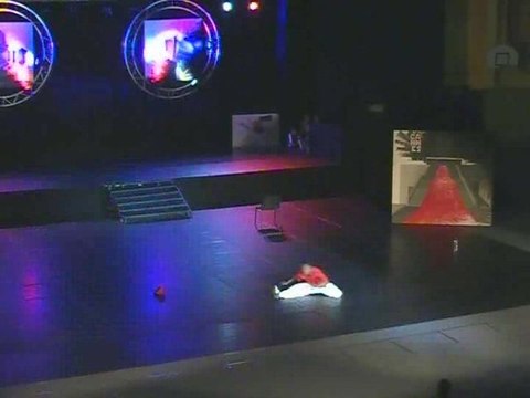 Gala Calas danse 2009 Quentin Mario Kart Hip Hop