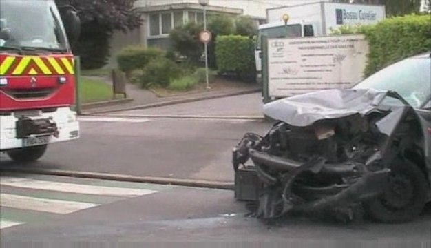 Fait divers accident : camion contre auto à Beauvais