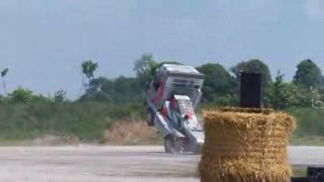 show mécaniques du TEAM BOURNY a tours en vimeu (80)