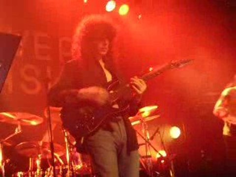 PATRICK RONDAT Backhand au Nouveau Casino le 31.05.2009