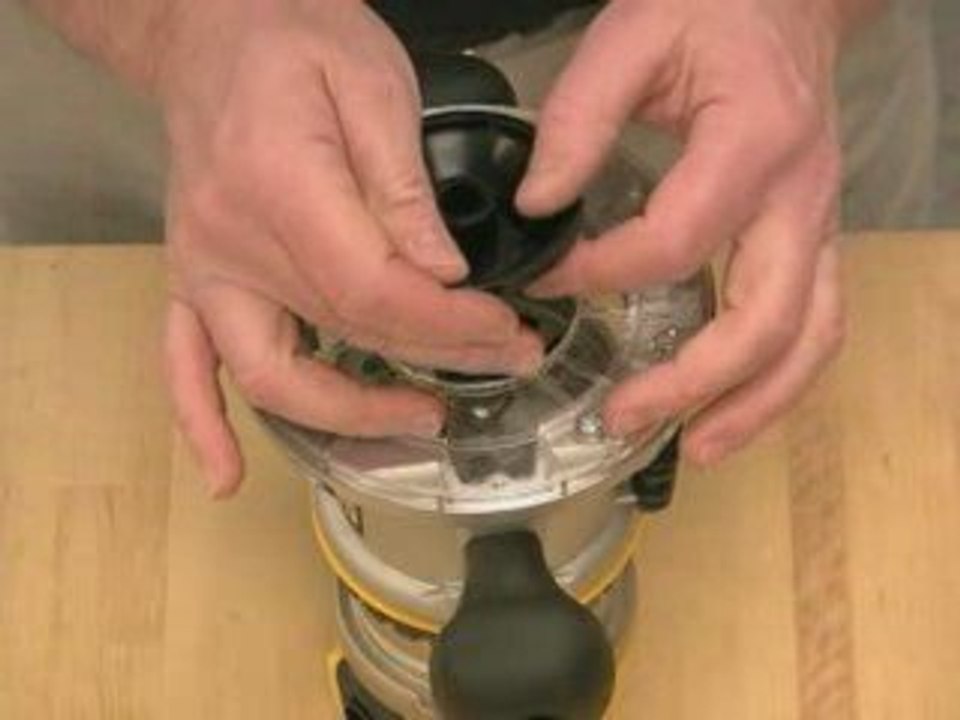 Centering the Sub Base on a DEWALT Fixed Base Router