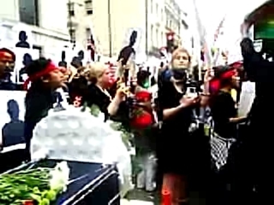 8.8.08 Joint protest in UK3
