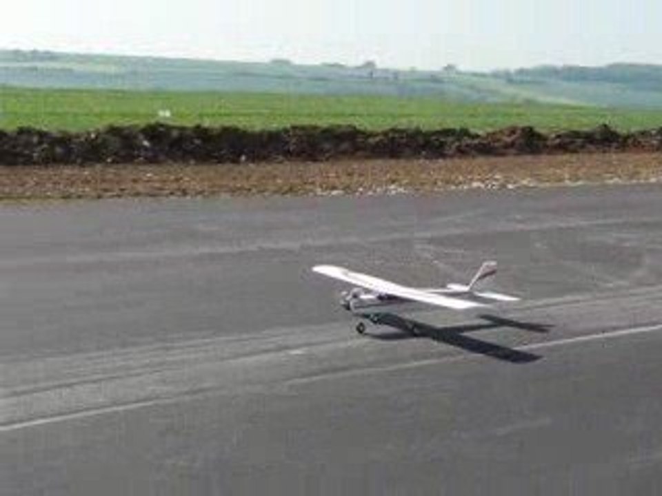 Trainer 40 d'Anthony ( 1er décollage )