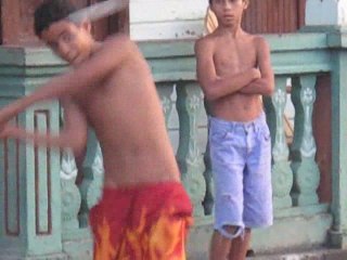 4 Cuba Baracoa Enfants rue Base Ball 1