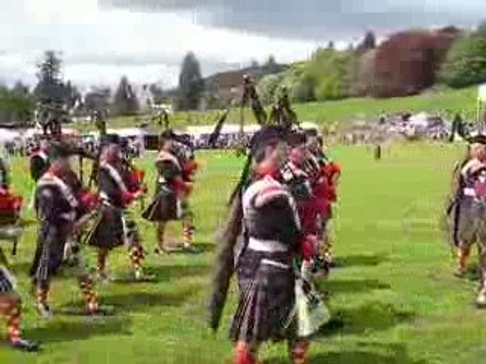 Défilé de l'armée privée des Highlanders