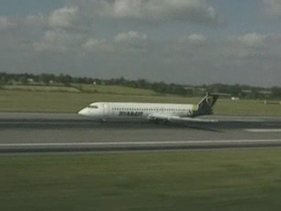 Ryanair reports its first annual loss
