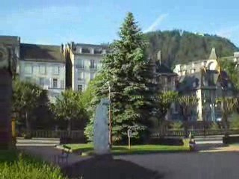 La Bourboule: Square Joffre vers 08h00.