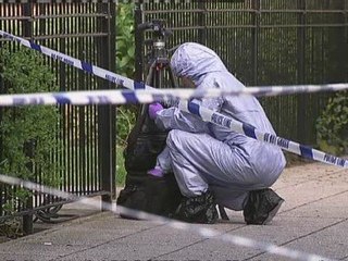 MPs warn of youth "arms race"