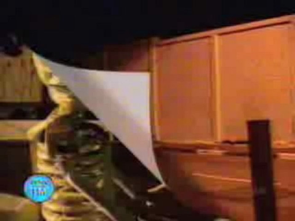 camera caché au cimetière