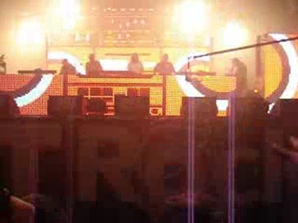 Birdy Nam Nam @ Art Rock 2009, 29 mai, Saint-Brieuc