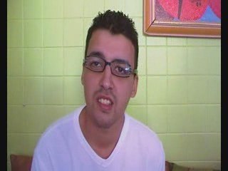 Street bench -interview hakim-
