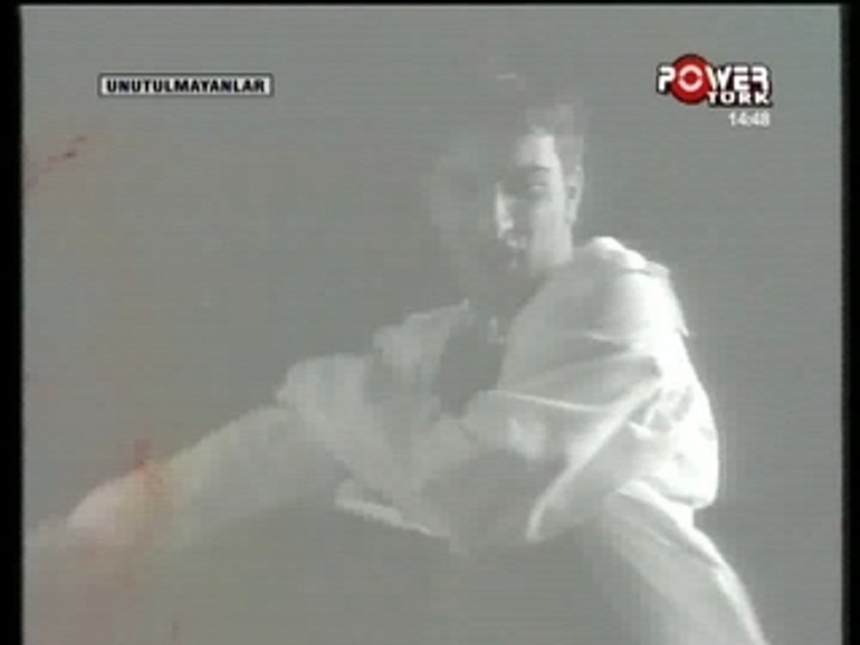 Tarkan -Hepsi Senin Mi