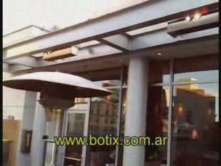 Pinchos anti aves en San Francisco sobre vigas de acero