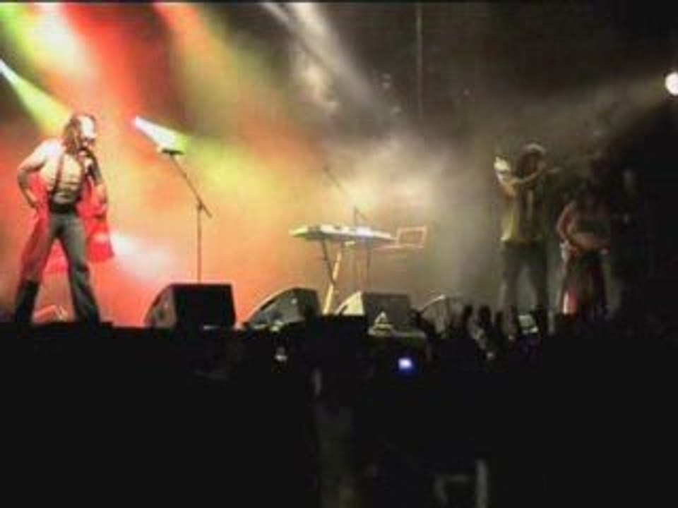 la Chanson du Dimanche live @ festival Papillons de nuit '09