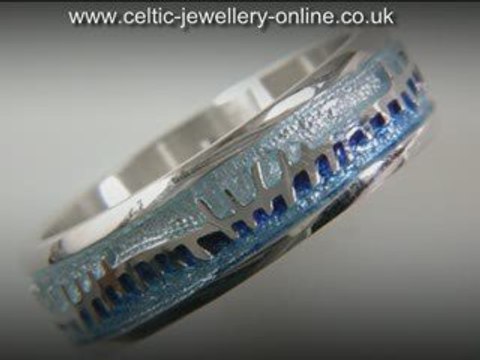 Celtic Ring - Celtic Wedding Band DSF310