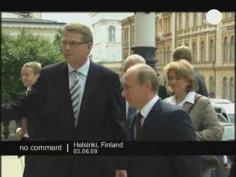 Le premier ministre russe Vladimir Putin arrive en Finlande