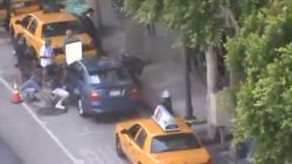 Kiefer Sutherland films a scene for 24 in Los Angeles