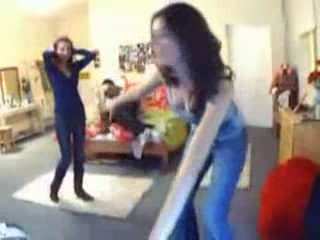 WebCam Girl avec ses copines ?