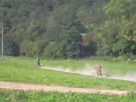 125 rm contre 250 yz