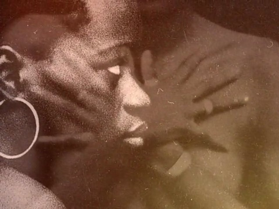 Femme Noire / réalisation Olivier Taïeb