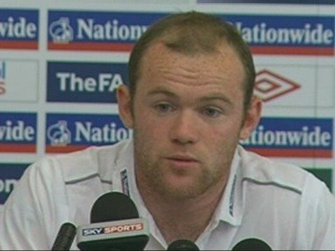 Rooney hopes to heal Champions League scars with England win