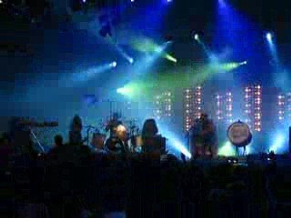 ART ROCK 2009 The Ting Tings " We Walk"