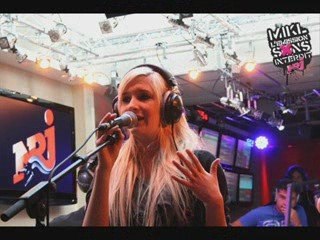Aloha From Hell don't gimme that (live NRJ)