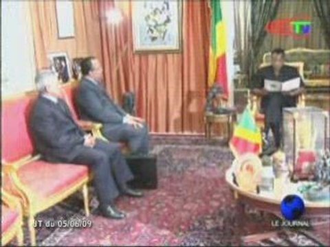 Denis Sassou Nguesso reçoit l’ambassadeur de Lybie au Gabon