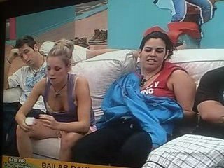 Mery.Hugo viendo peli parte 1( 5 Junio)