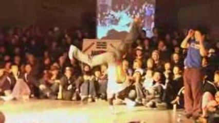 Match one's skill- power move battle- bruce lee,pheonix vs b