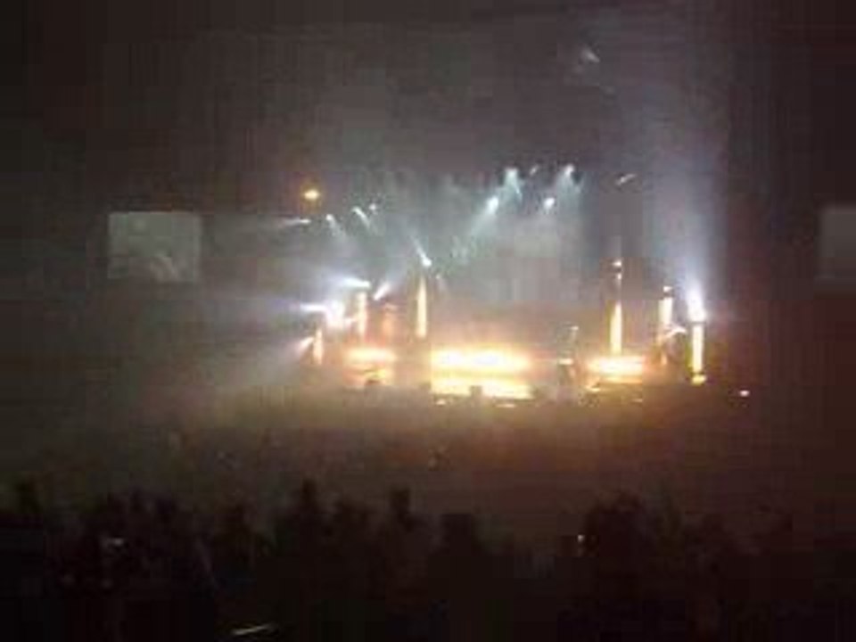 Enjoy Dance Part 3 - 18 - BS World hold On Mix