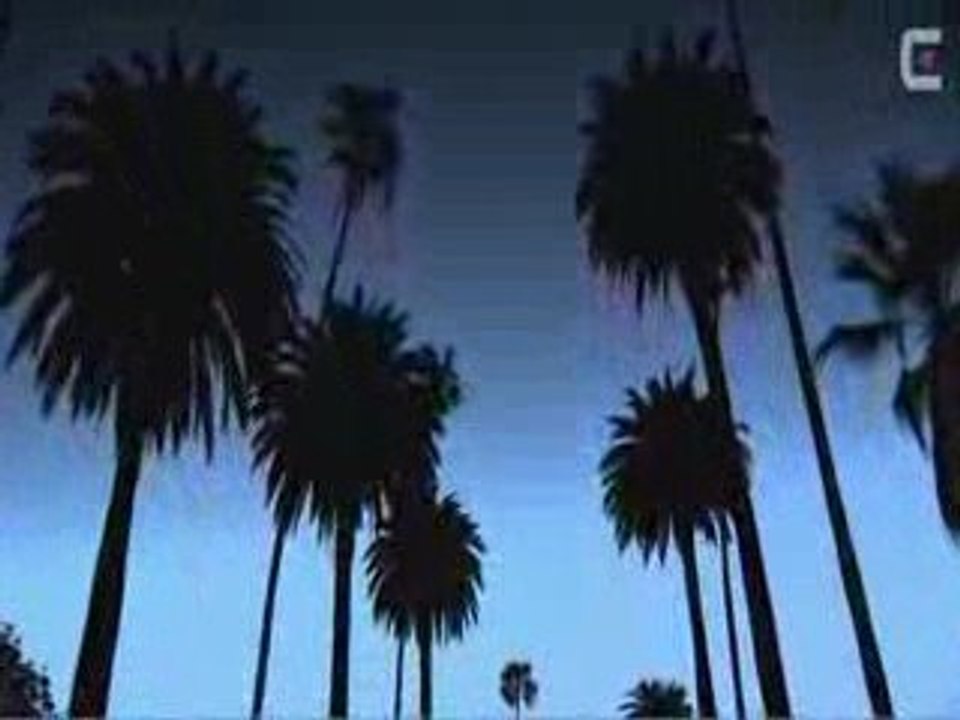 CINEMA BIZARRE - CBTV 01 - COMIN TO AMERICA