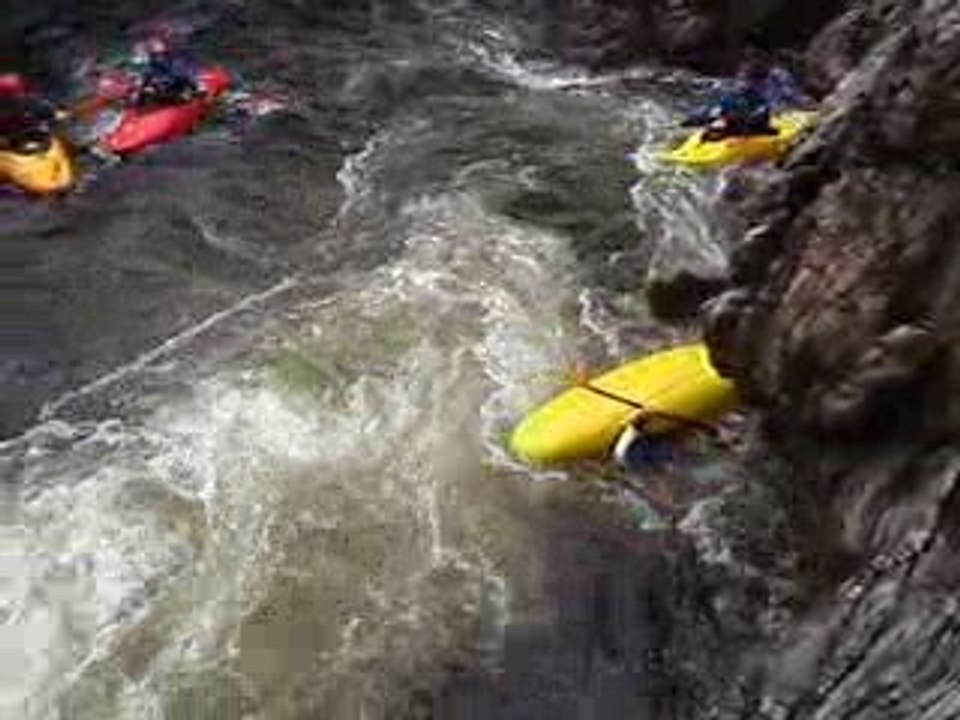 Nico baigne sur la Spean
