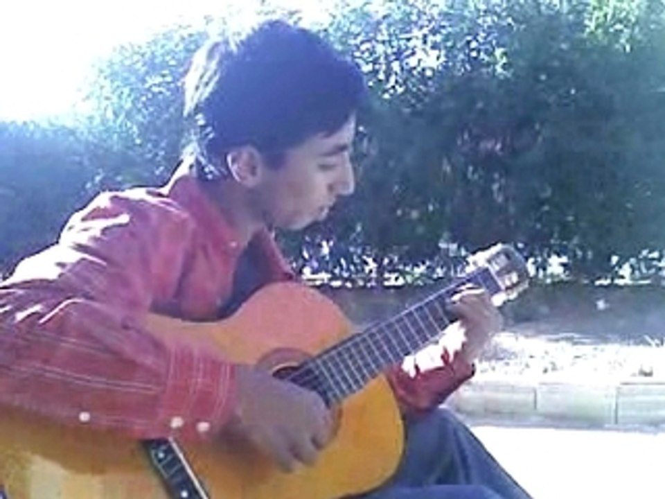 narusennin=naoufel joue a Nothing else matters de metallica