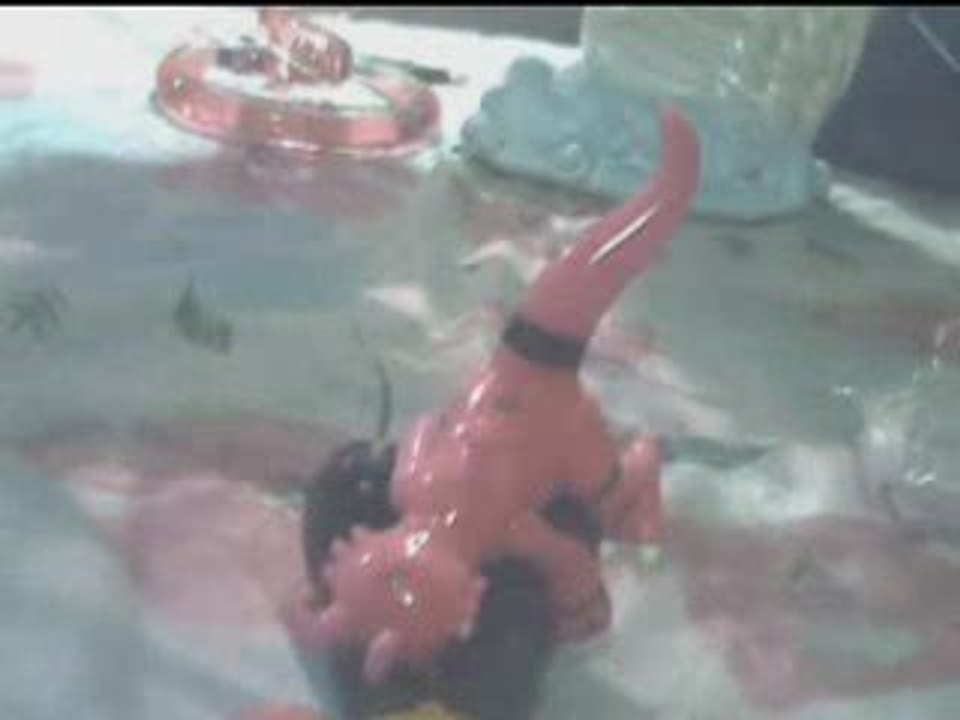 Sometiendo al mounstro Animación de Pedro Aguilar