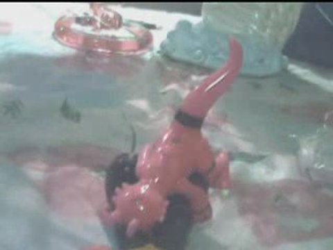 Sometiendo al mounstro Animación de Pedro Aguilar