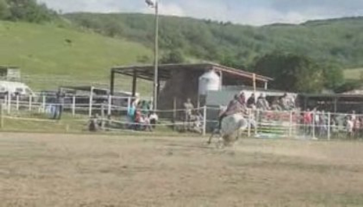 Izou barrel racing 1ère