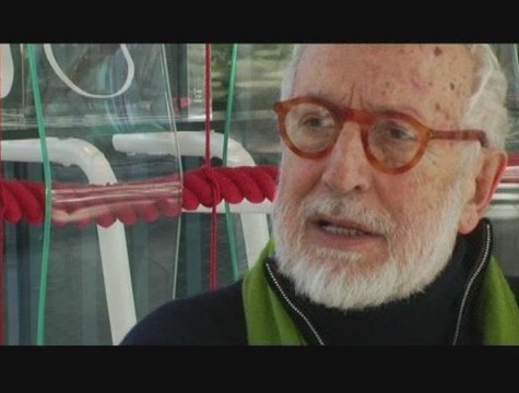 Leanne Sacramone pose quelques questions à Andrea Branzi